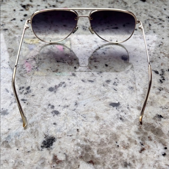 Gold Aviator Sunglasses polarized - Picture 4 of 5